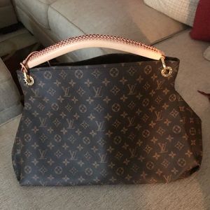 Louis Vuitton Artsy